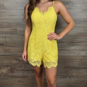 Gianni Bini Yellow Crochet Lace Romper Small | “Sunrise Yellow” Vintage Aloha St